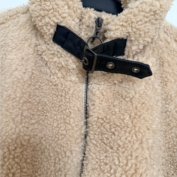 Madden Girl Tan Teddy Jacket with Black Accents - Picture 5 of 12